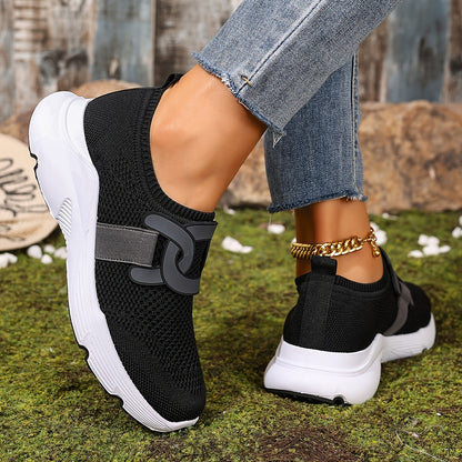 Women’s Athletic Shoes With Thick, Breathable, and Comfortable Soles