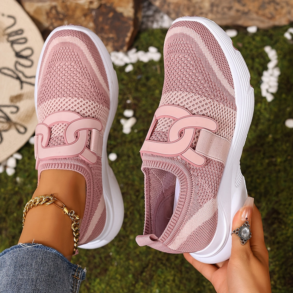 Women’s Athletic Shoes With Thick, Breathable, and Comfortable Soles